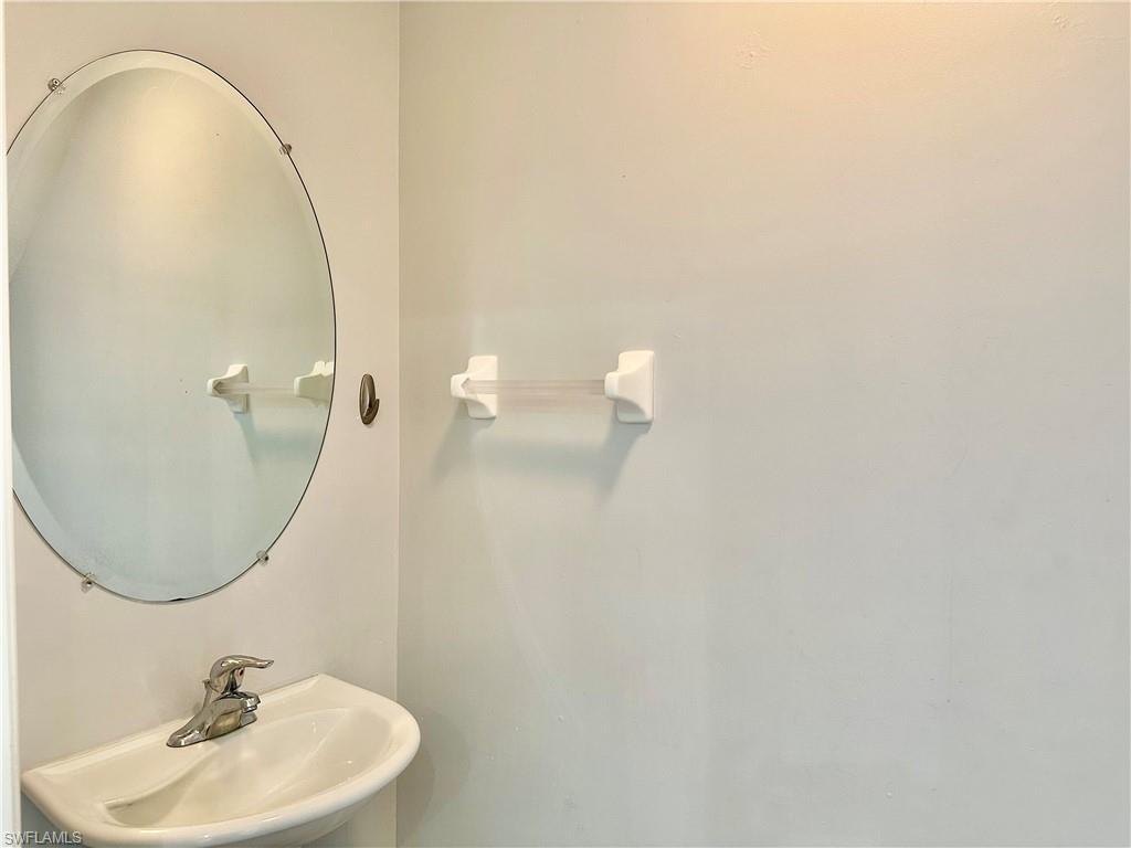 1164 Oxford Ln 29 Property Photo 16