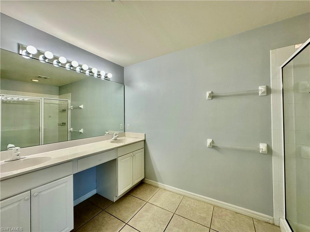1164 Oxford Ln 29 Property Photo 21