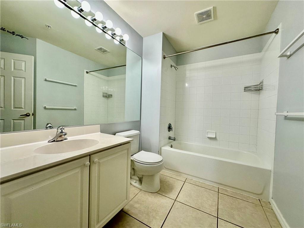 1164 Oxford Ln 29 Property Photo 24