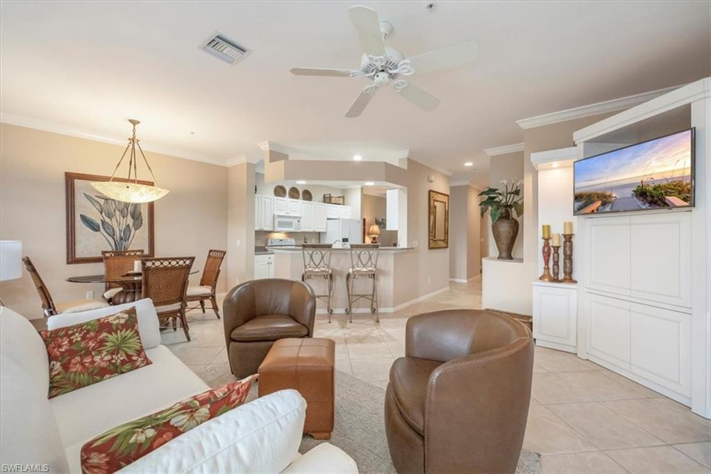 5060 Yacht Harbor Cir 102 Property Photo 5