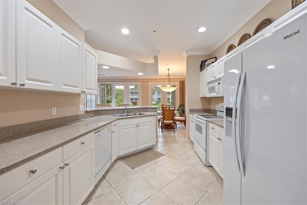 5060 Yacht Harbor Cir 102 Property Photo 10