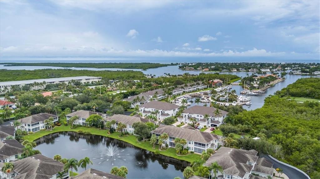 5060 Yacht Harbor Cir 102 Property Photo 25