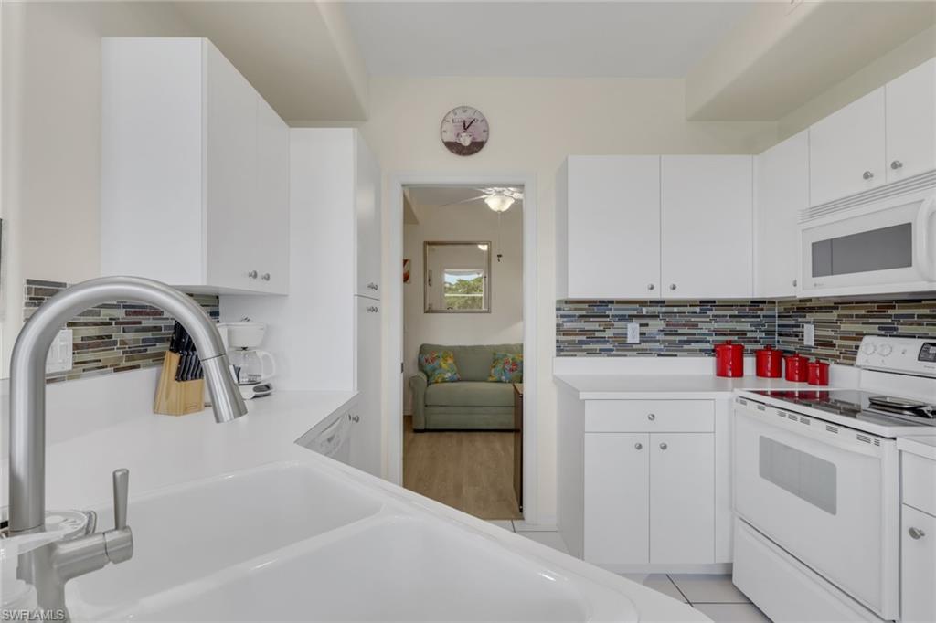 4011 Palm Tree Blvd 302 Property Photo 9