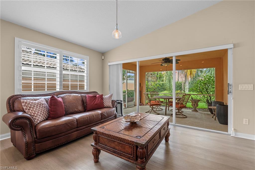 29017 Alessandria Cir Property Photo 4