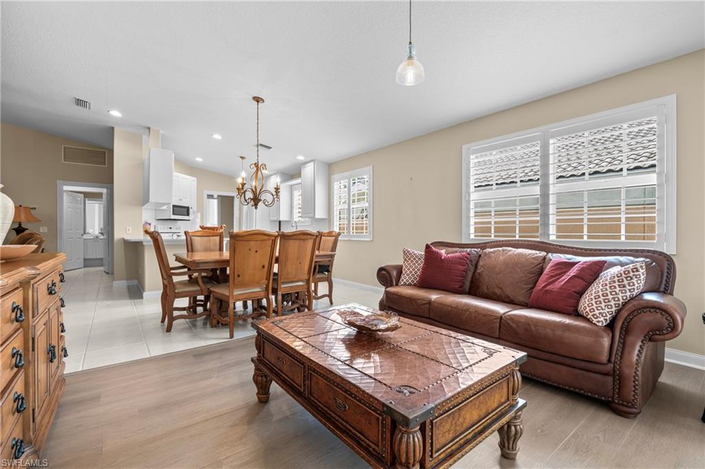 29017 Alessandria Cir Property Photo 6