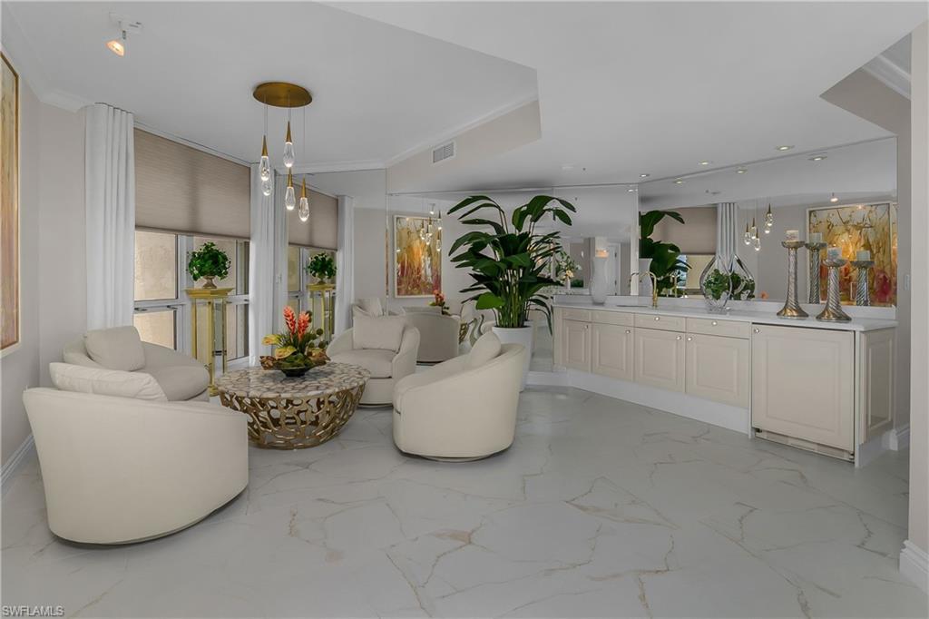 4021 Gulf Shore Blvd N 903 Property Photo 4