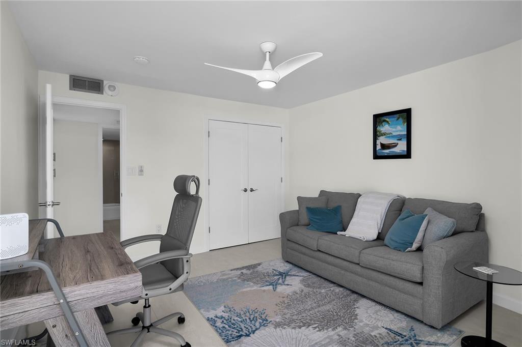 320 Seaview Ct 1607 Property Photo 23