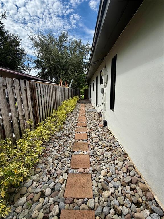 226027848 Property Photo 25