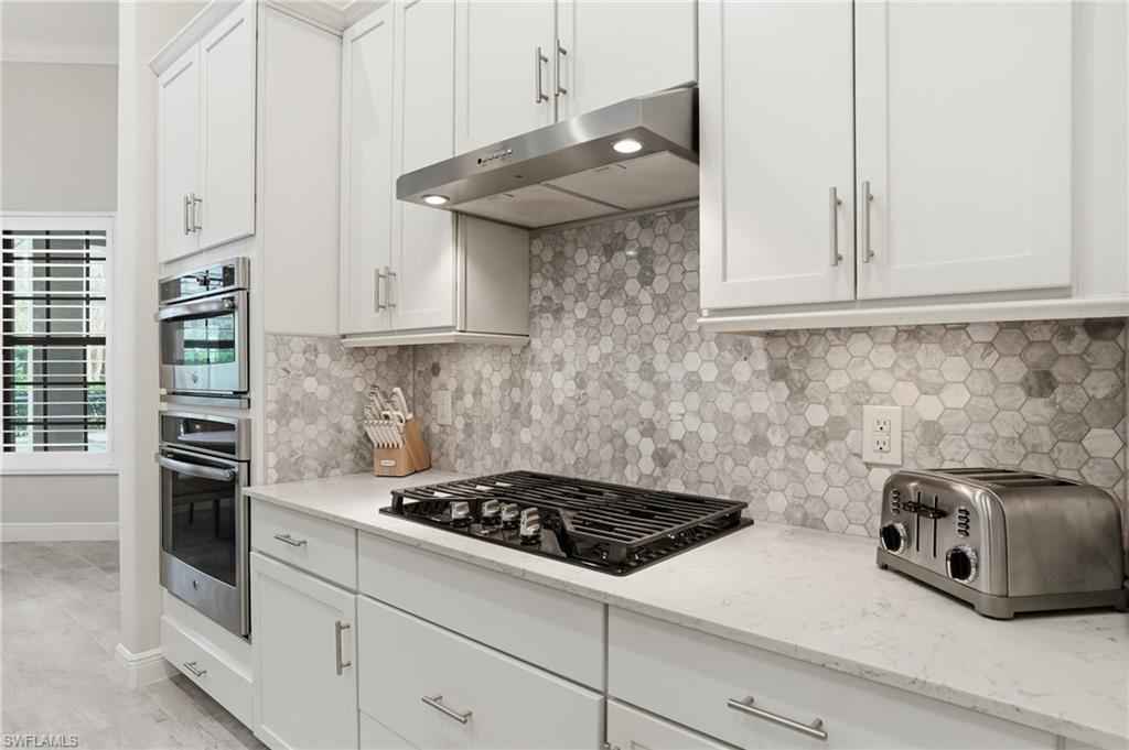 2327 Somerset Pl Property Photo 12