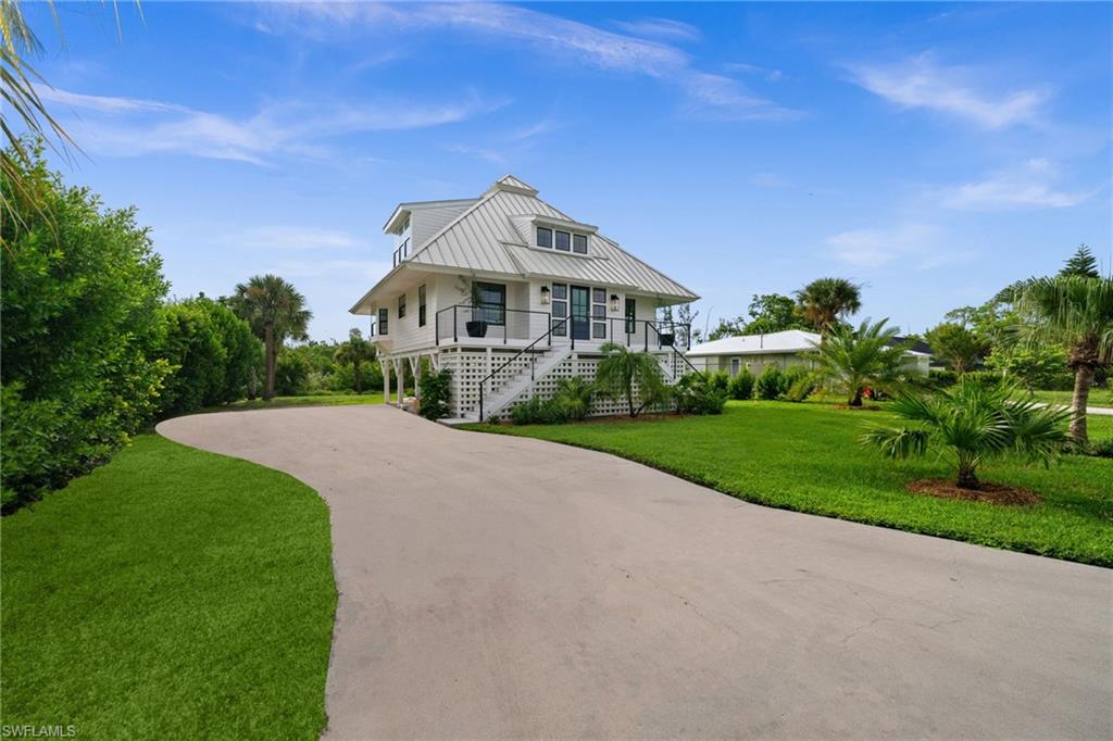 1854 Ibis Ln Property Photo 2