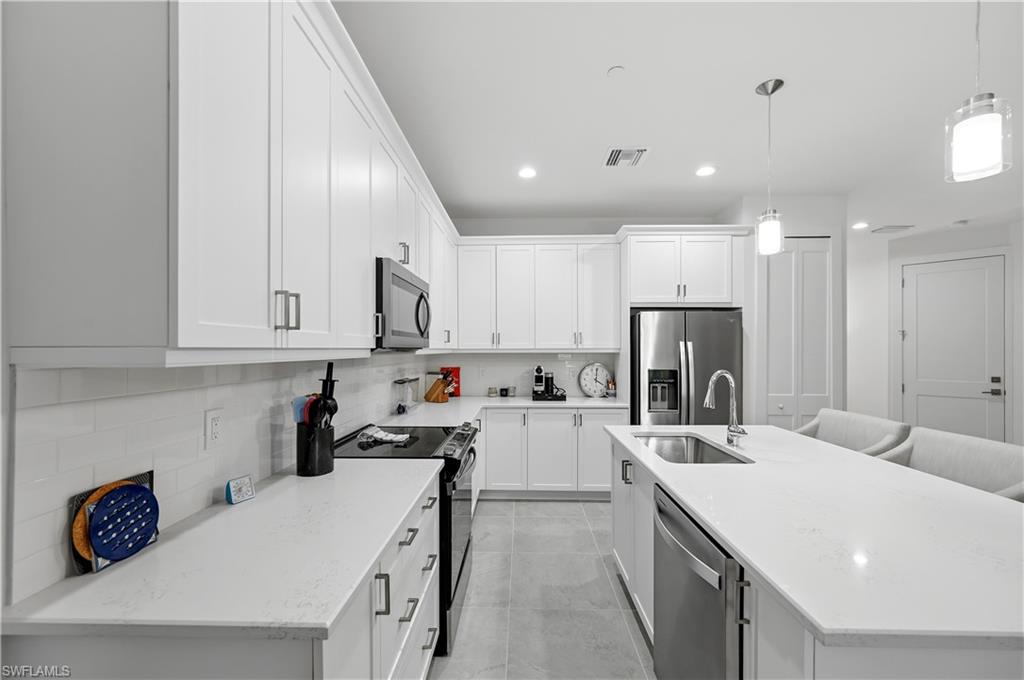 5865 Shell Cove Dr 106 Property Photo 15