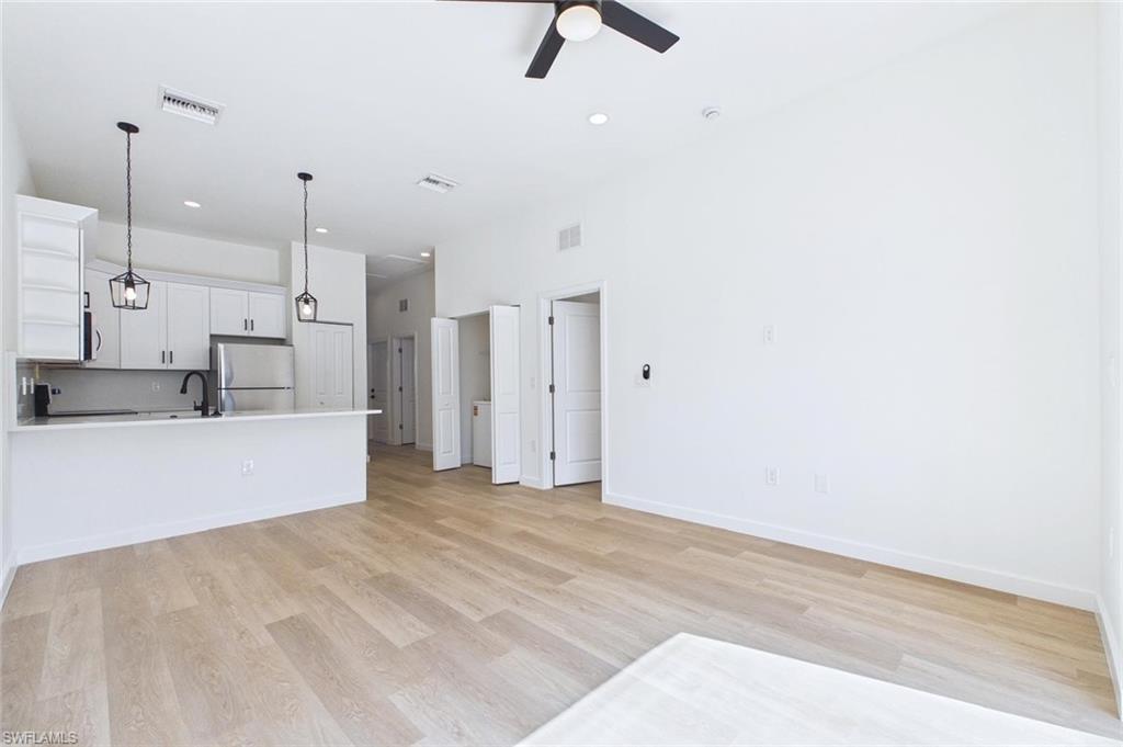 542/544 6th Ter Property Photo 8