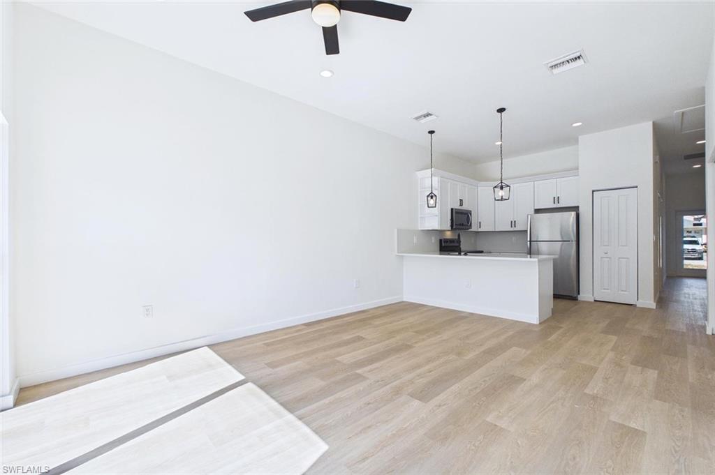 542/544 6th Ter Property Photo 11