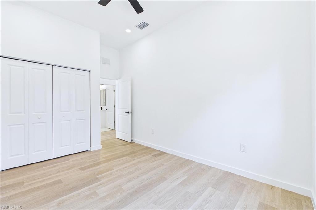 542/544 6th Ter Property Photo 14