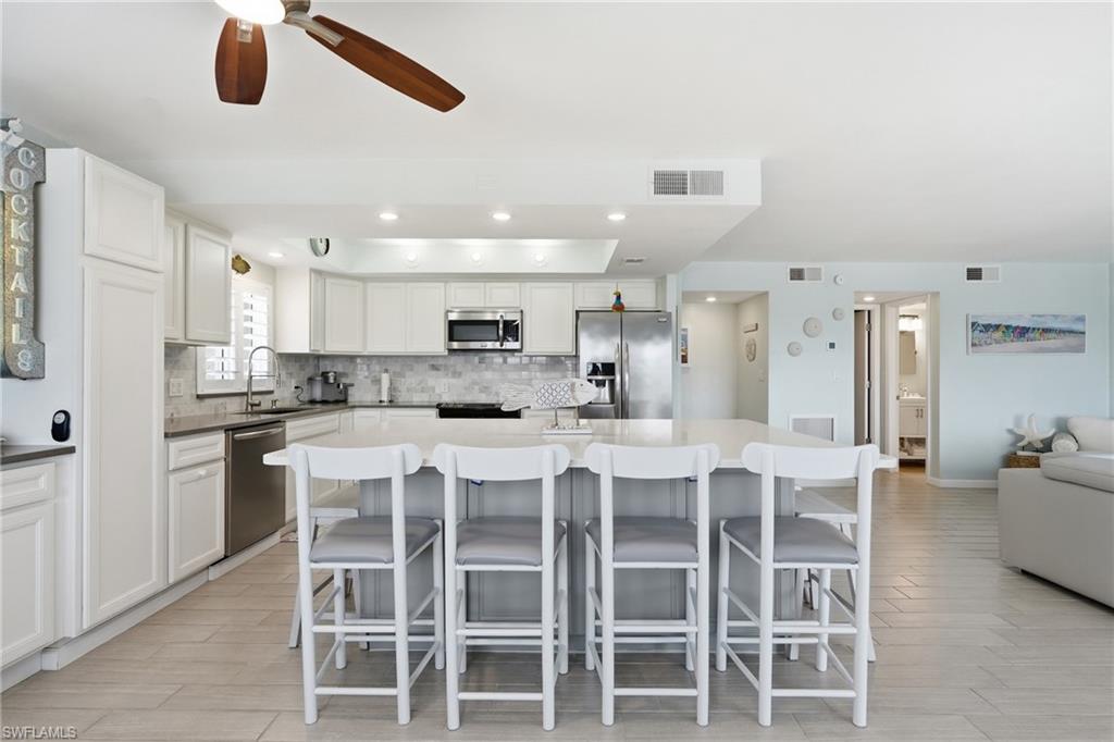6900 Estero Blvd 409 Property Photo 20