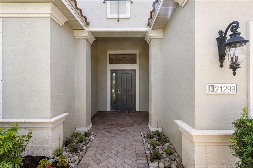 21299 Estero Vista Ct Property Photo 3