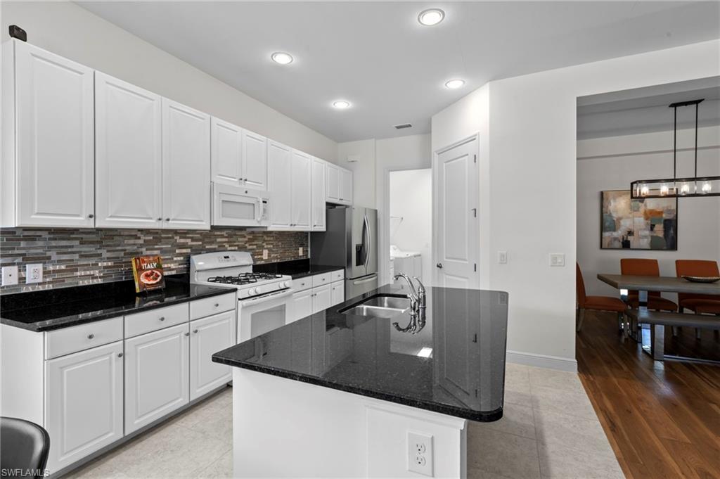 21299 Estero Vista Ct Property Photo 19
