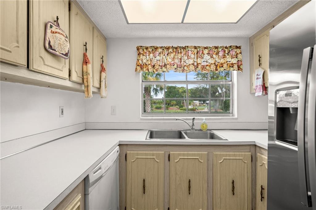 7001 New Post Dr 3 Property Photo 8