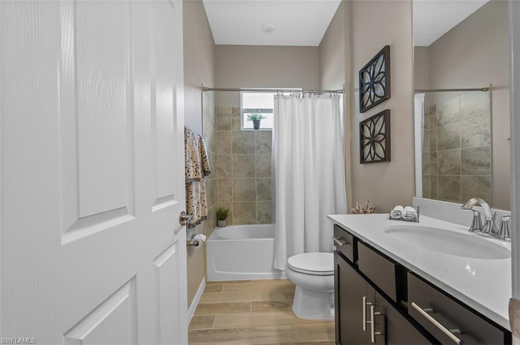 5994 Berwick Ln Property Photo 10