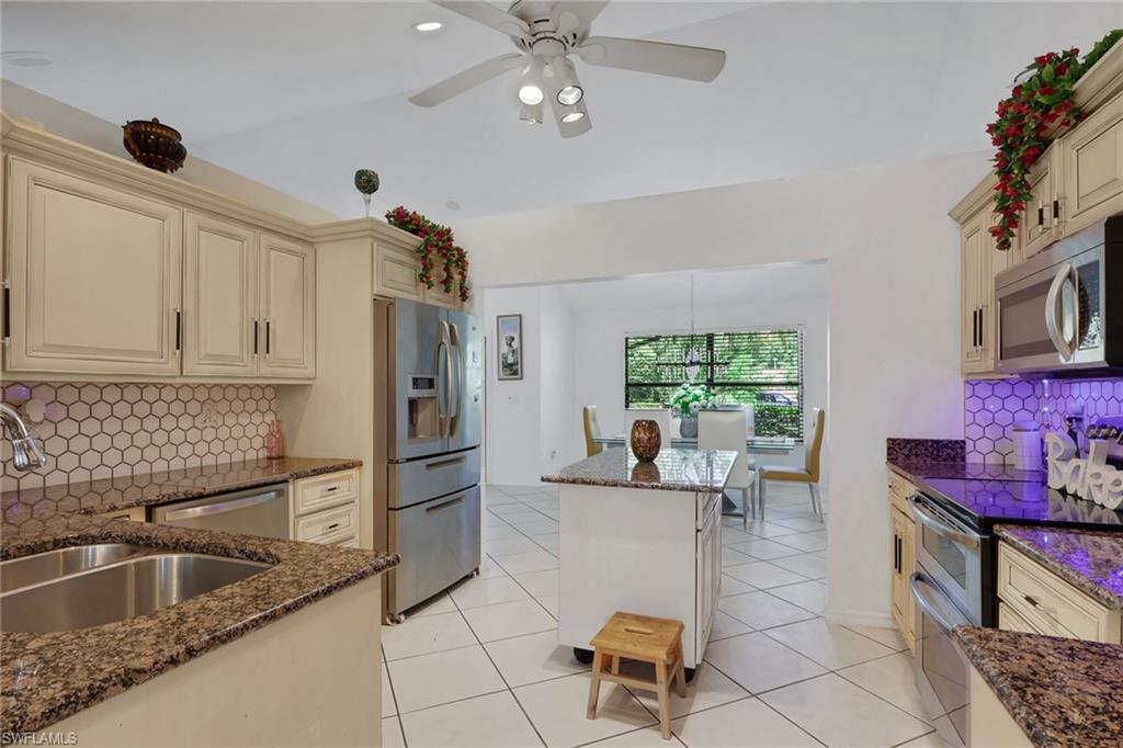3036 Round Table Ln Property Photo 6