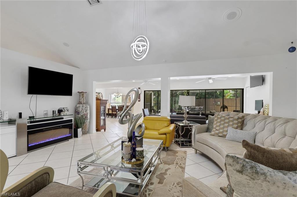 3036 Round Table Ln Property Photo 14