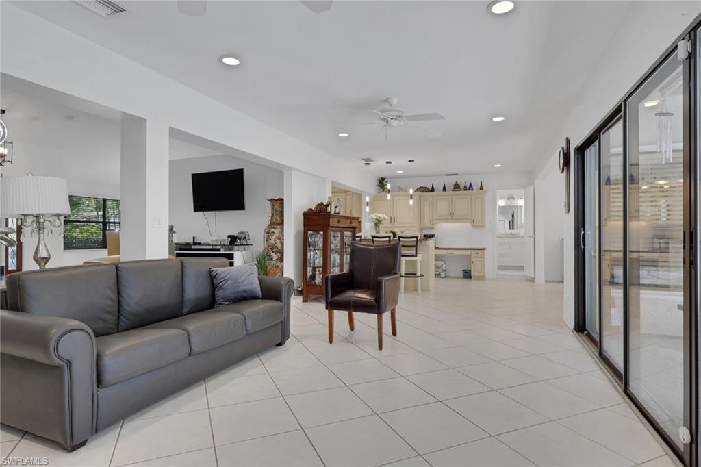 3036 Round Table Ln Property Photo 16