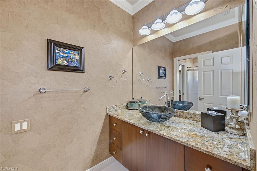 9097 Troon Lakes Dr Property Photo 17