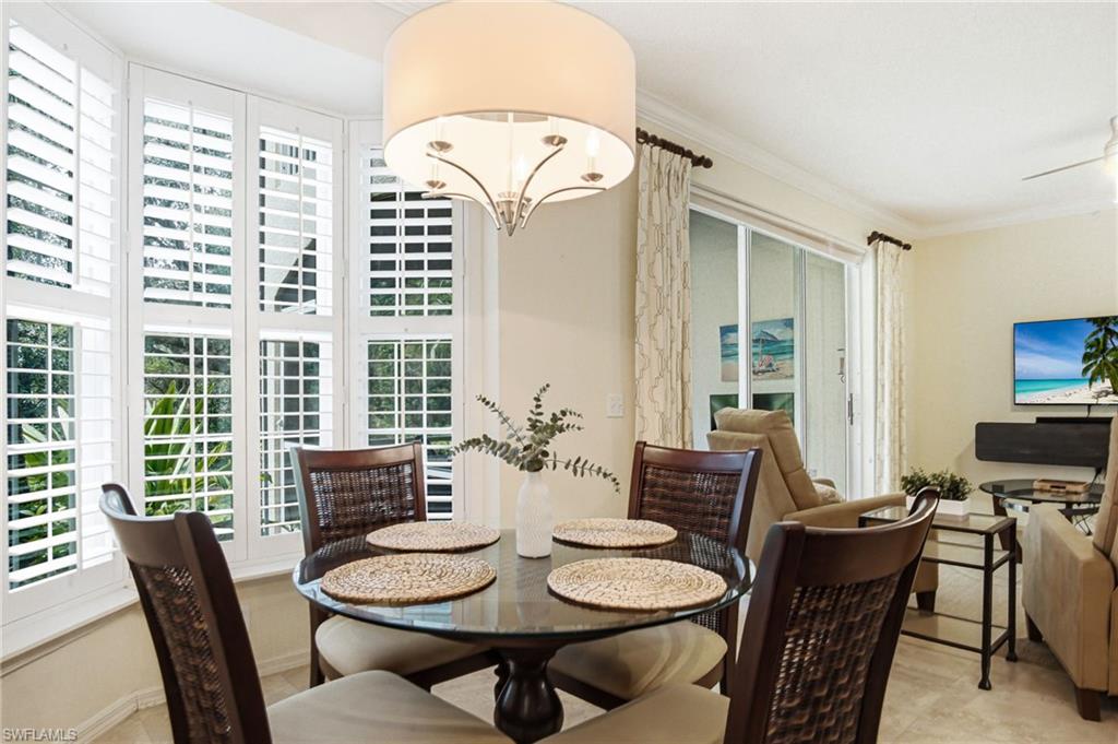 77 Silver Oaks Cir 8102 Property Photo 10