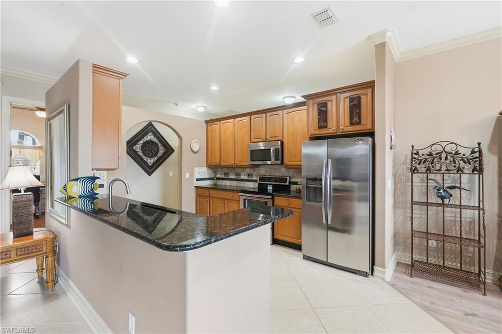 13513 Island Rd Property Photo 13
