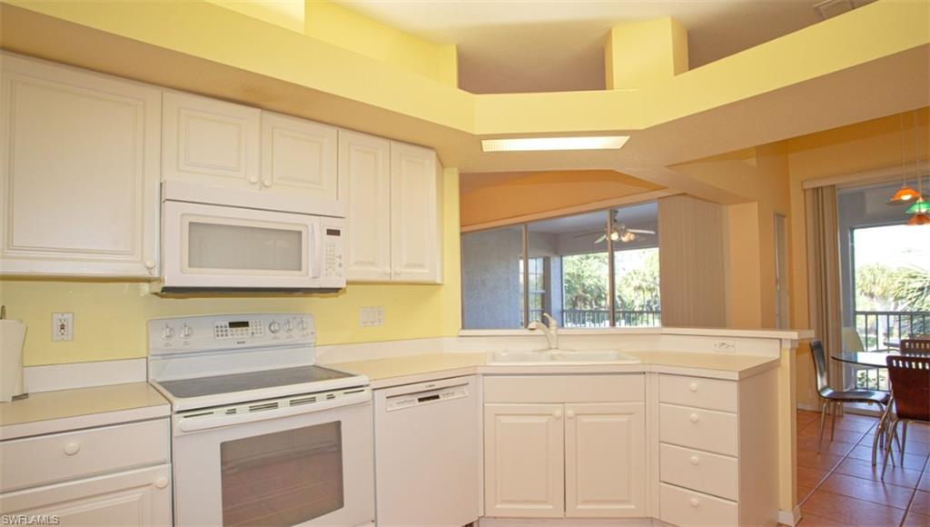 6855 Satinleaf Rd S 202 Property Photo 15