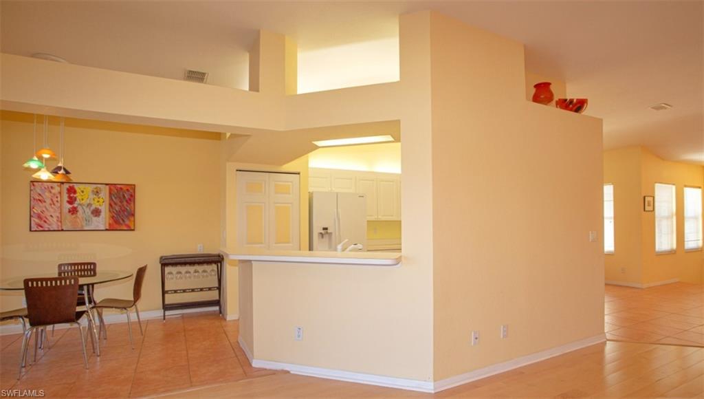 6855 Satinleaf Rd S 202 Property Photo 19