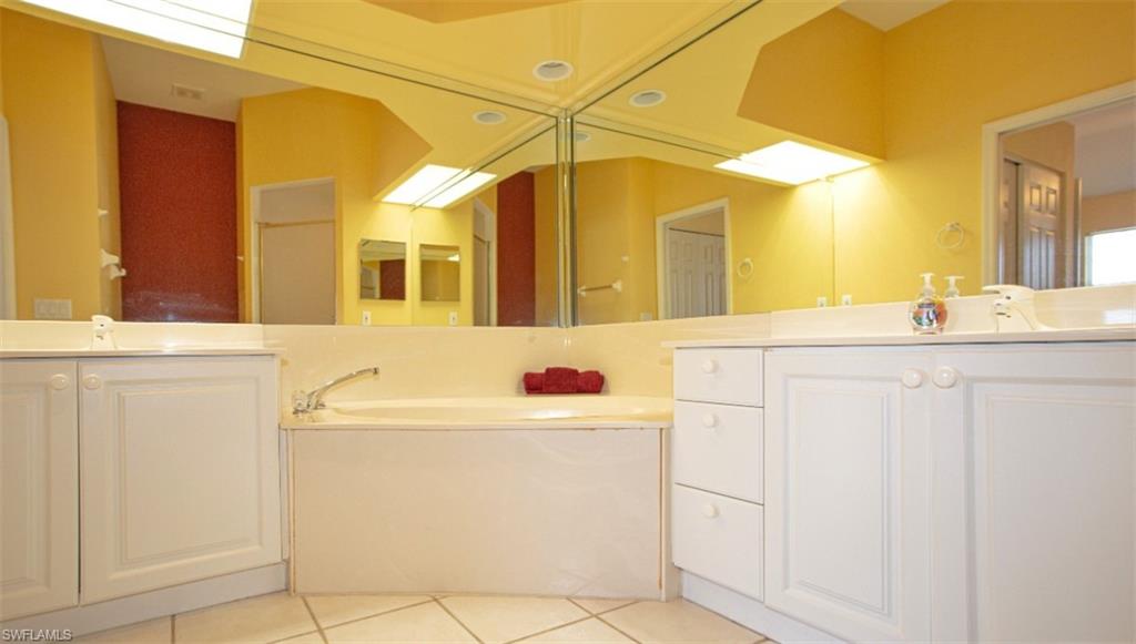 6855 Satinleaf Rd S 202 Property Photo 24