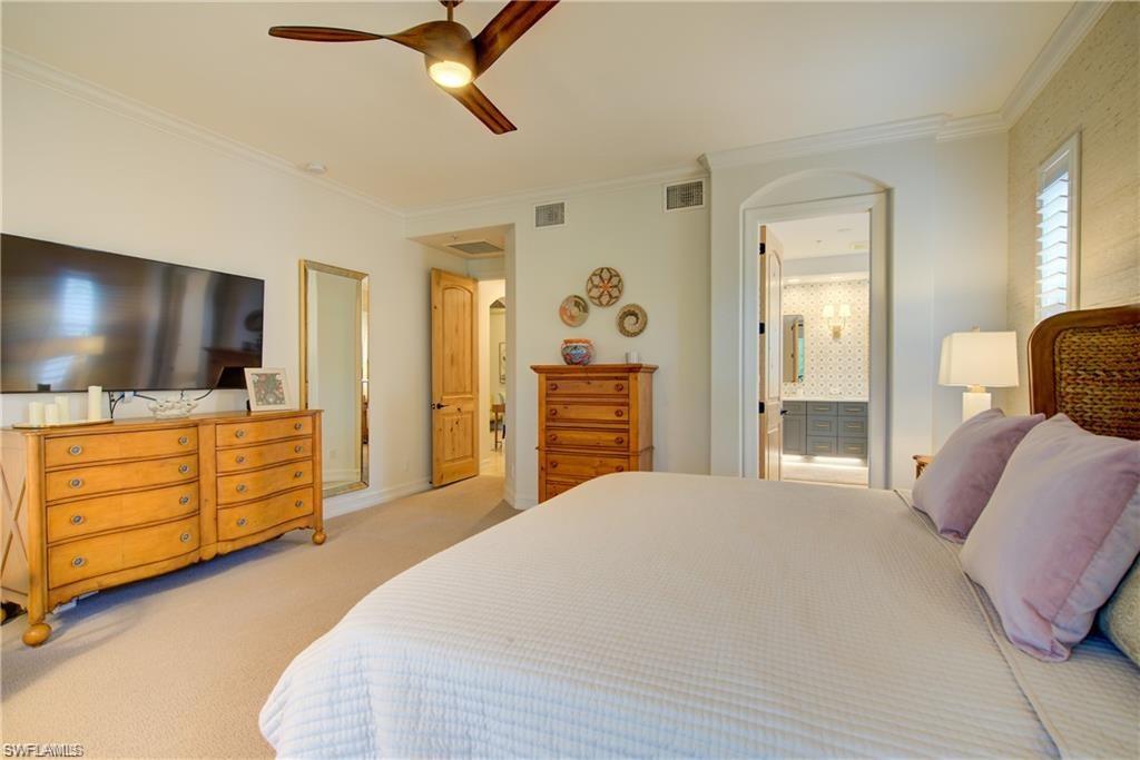 2855 Tiburon Blvd E 102 Property Photo 15