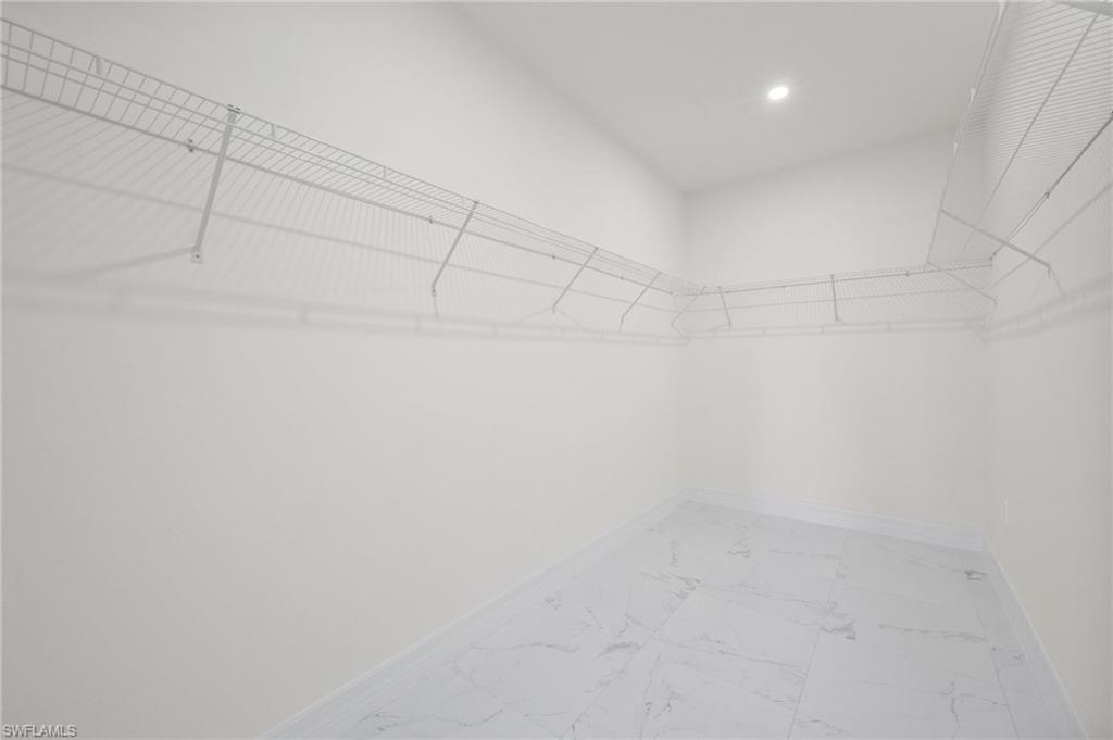 3238 Katherine St Property Photo 12