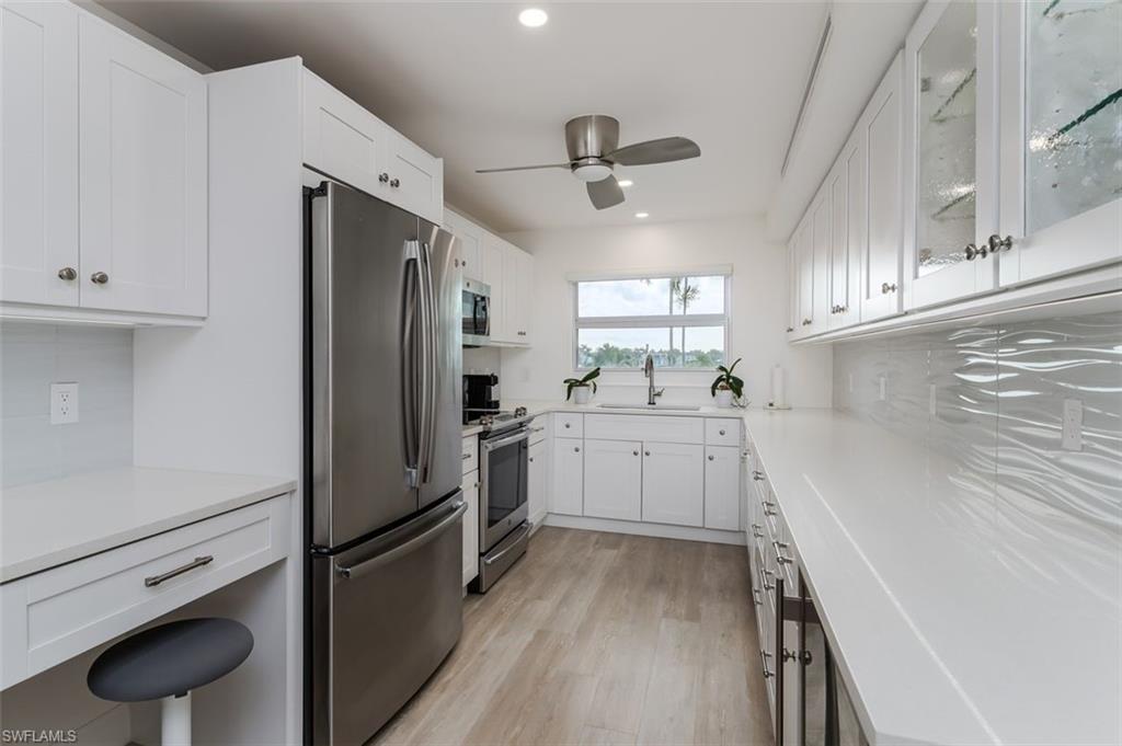 3450 Gulf Shore Blvd N 210 Property Photo 12
