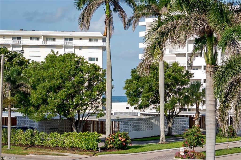 3450 Gulf Shore Blvd N 210 Property Photo 17