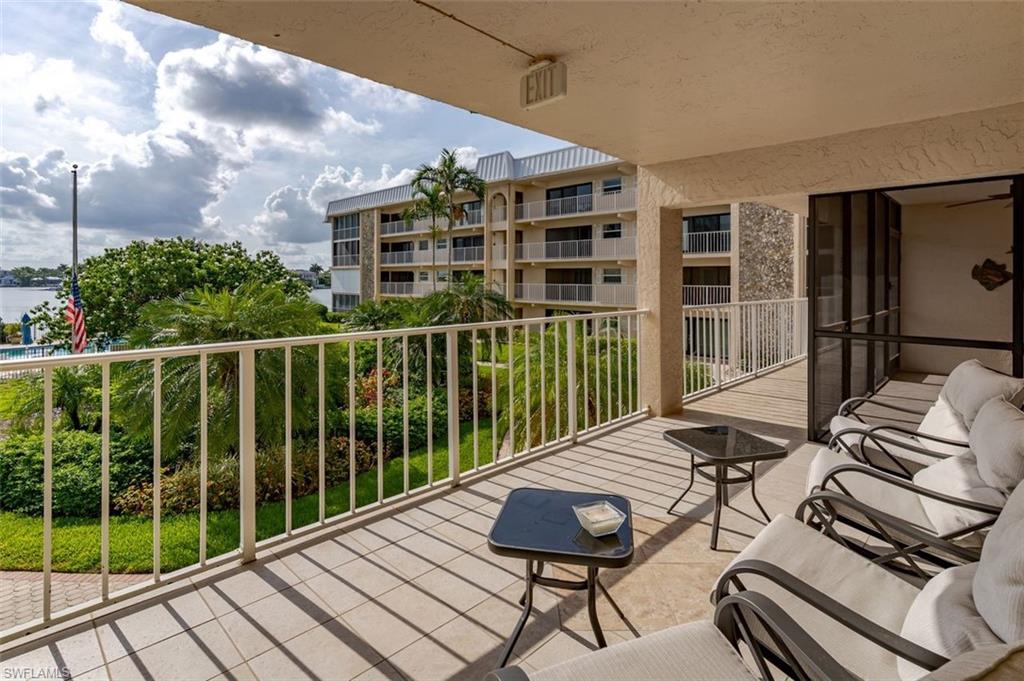 3450 Gulf Shore Blvd N 210 Property Photo 30