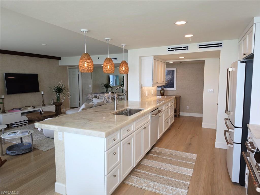 5550 Heron Point Dr 903 Property Photo 16
