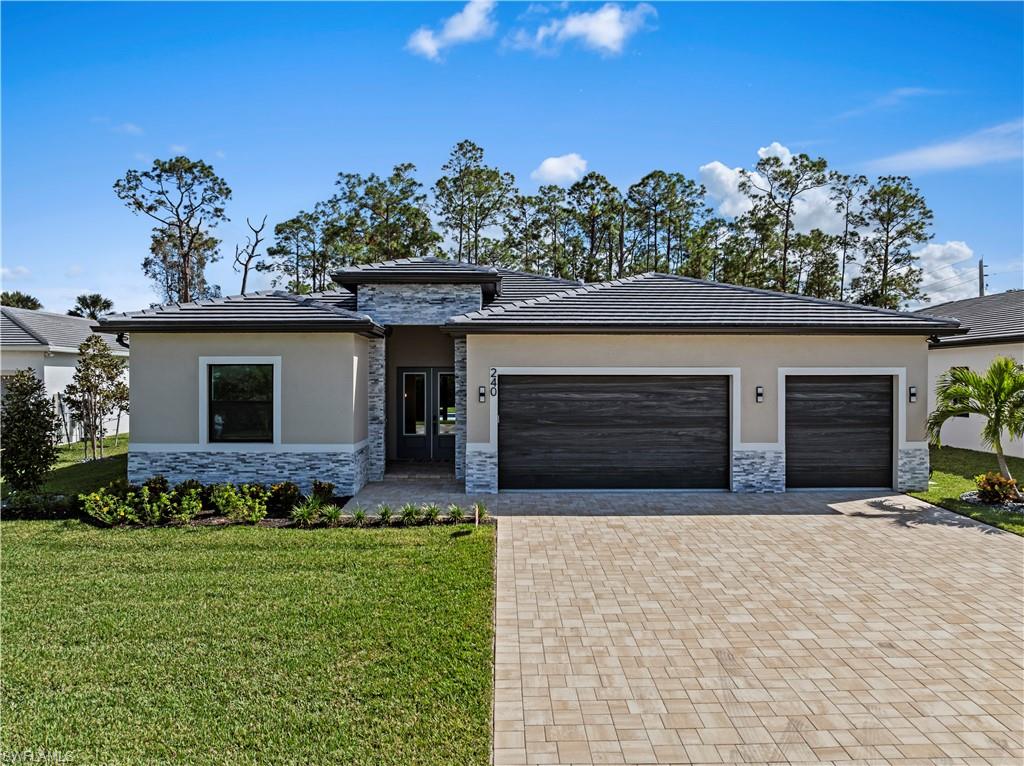 240 Allamanda Way Property Photo 1