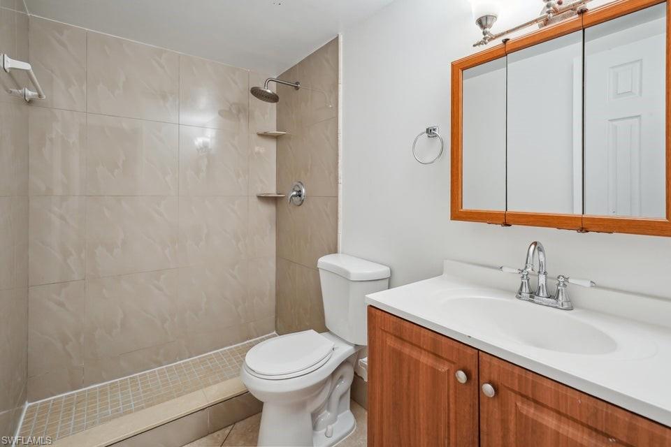 2878 Donnelly Dr 106 Property Photo 16