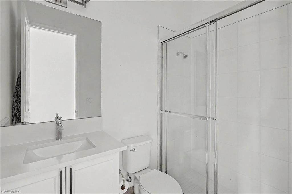 12762 Woodbury Dr Property Photo 18