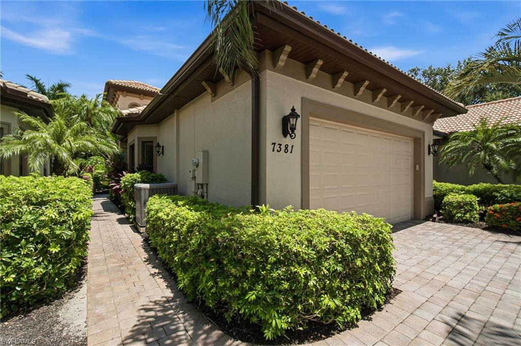 7381 Moorgate Point Way Property Photo 3