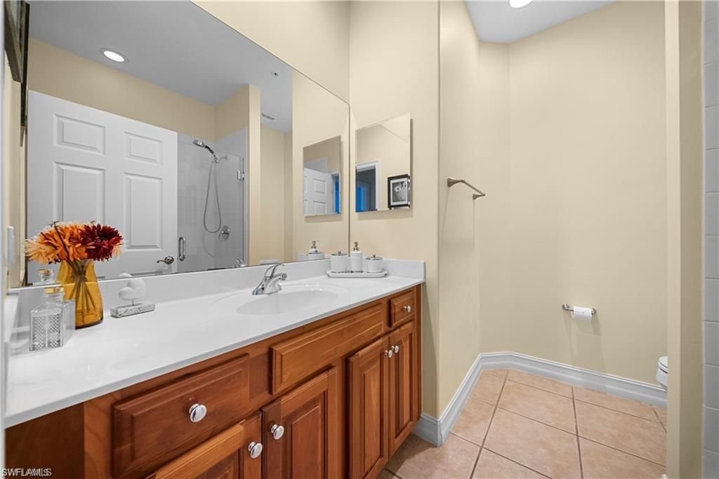 11053 Harbour Yacht Ct 201 Property Photo 15