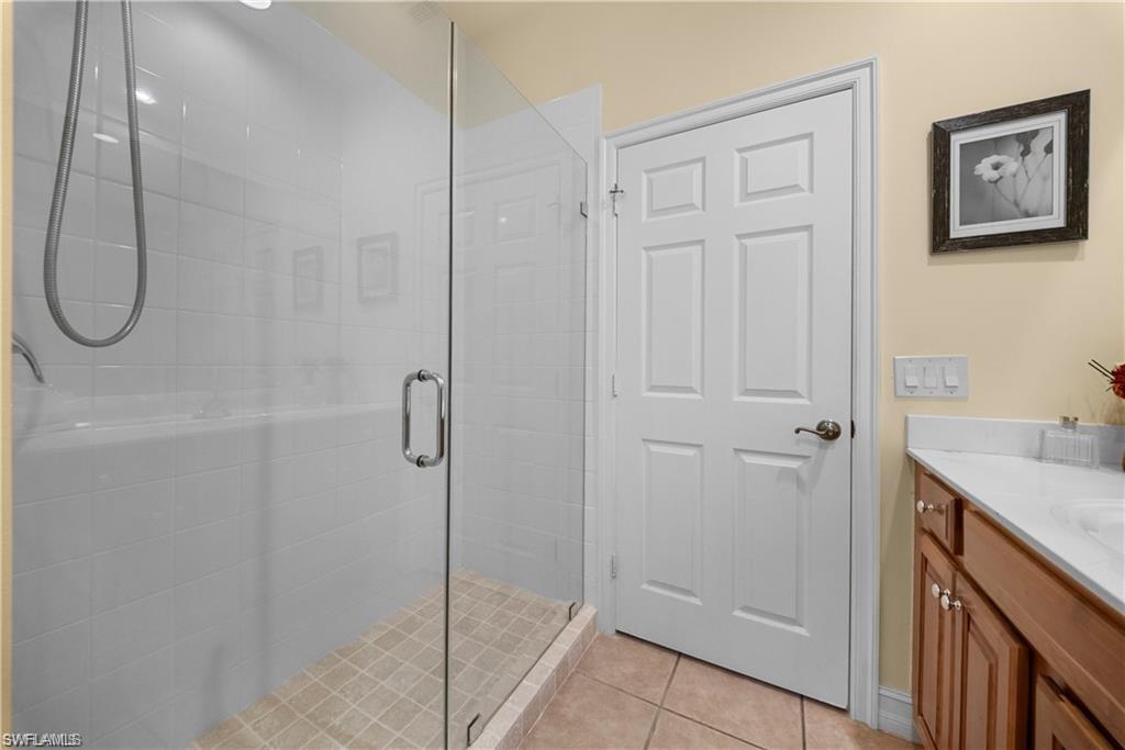 11053 Harbour Yacht Ct 201 Property Photo 16