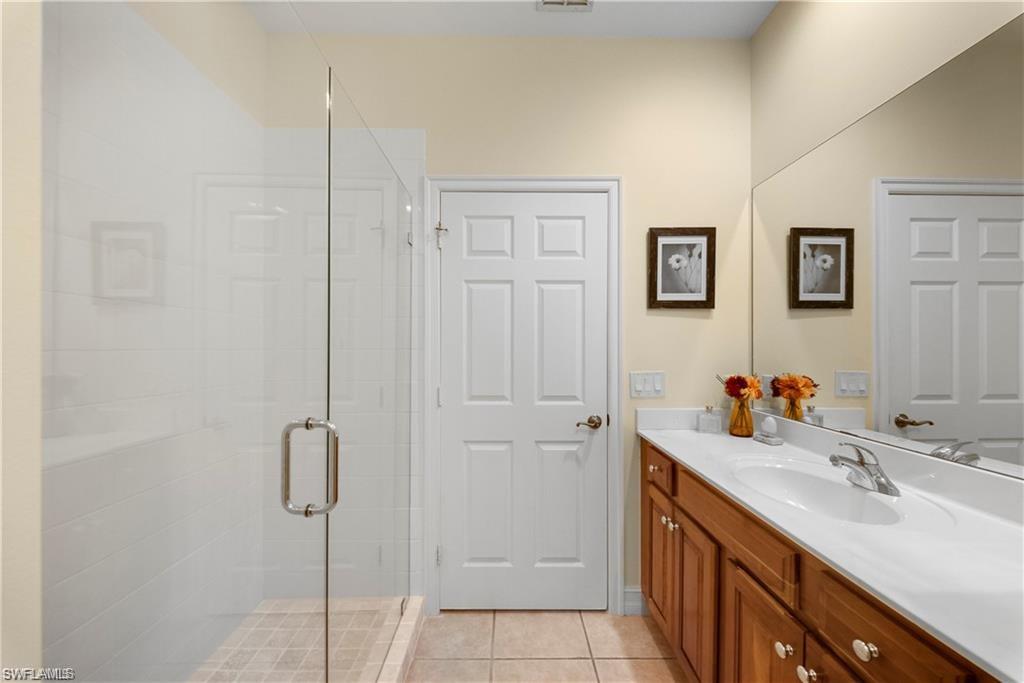 11053 Harbour Yacht Ct 201 Property Photo 17