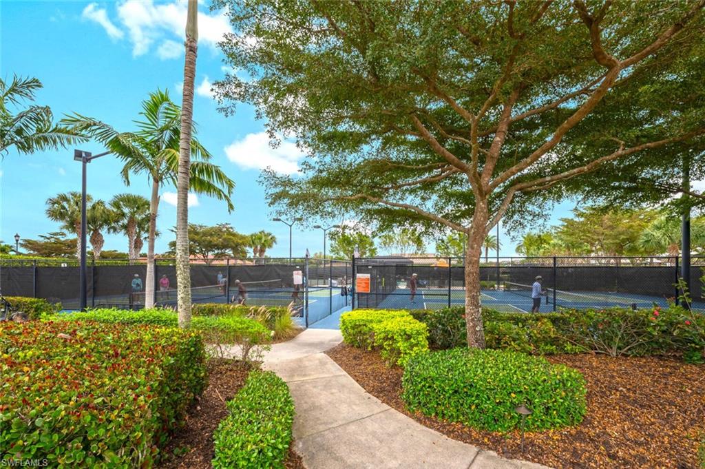 8209 Lucello Ter W Property Photo 20