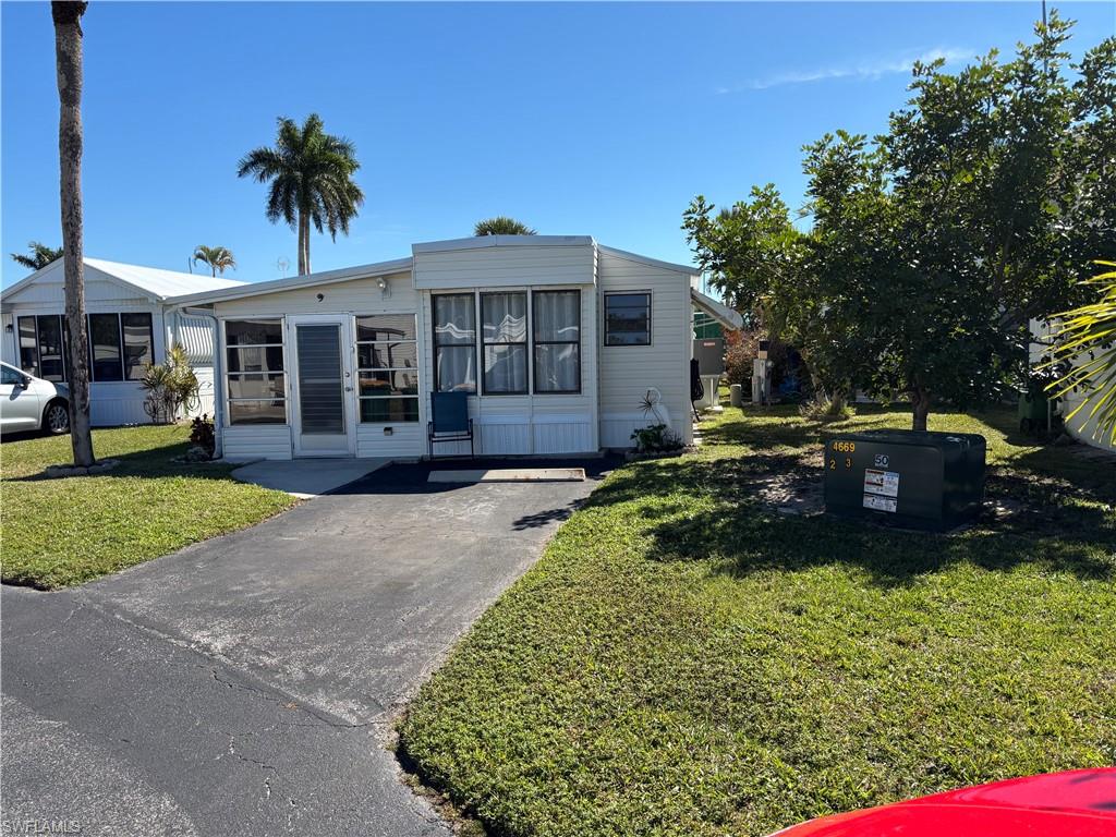 9 Jade DR Property Photo 1
