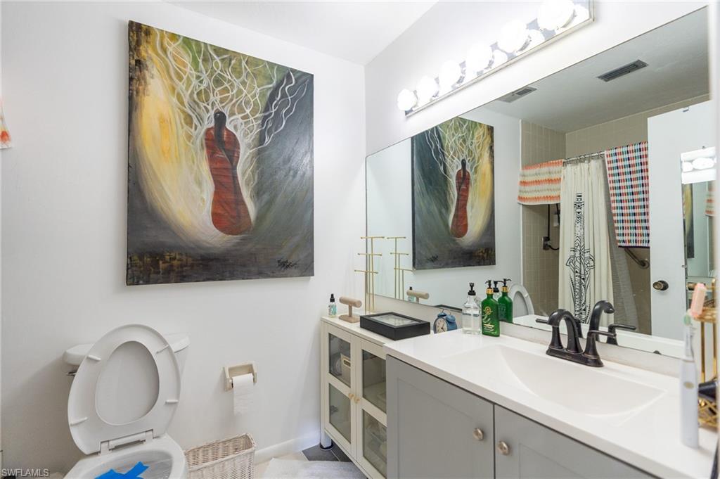 1000 Palm View Dr 203 Property Photo 22