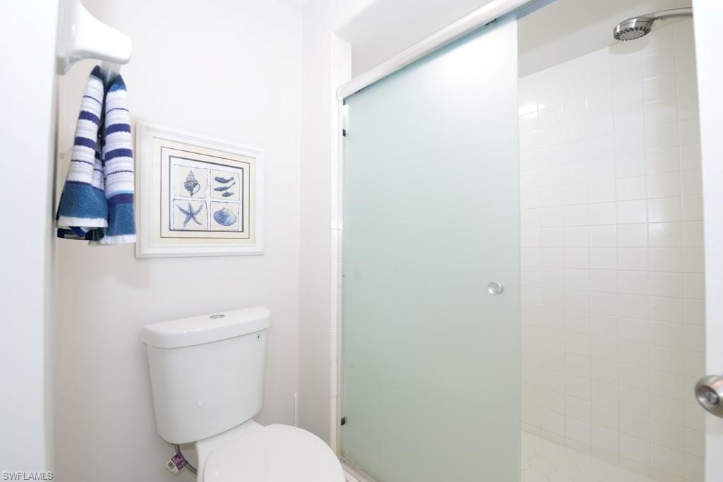 13050 Amberley Ct 708 Property Photo 6