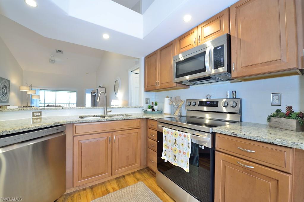13050 Amberley Ct 708 Property Photo 12